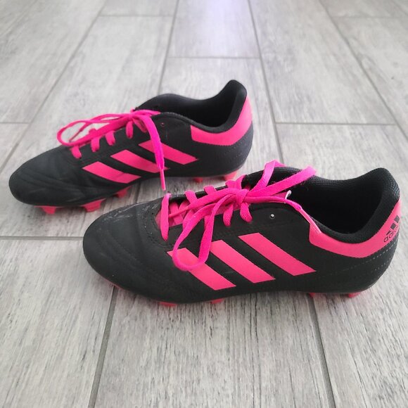 adidas Other - Adidas Black & Pink Soccer Cleats – Youth Size 3.5